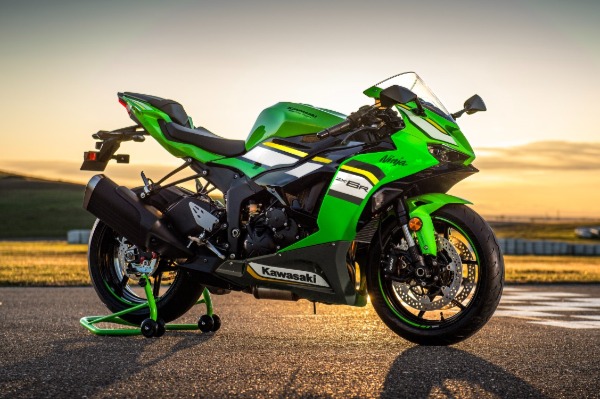 Ninja ZX-4RR and Ninja ZX-6R now available with 3.9% HP and 4.9