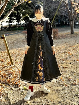 PINK HOUSEのジャンパースカートを使った人気ファッション