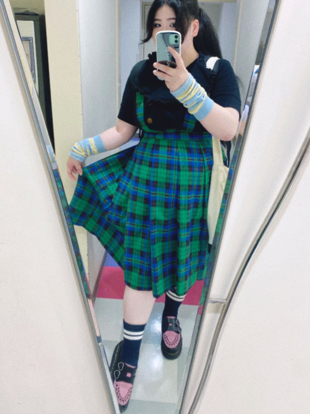 Vivienne Westwood（ヴィヴィアンウエストウッド）の「ラブフリルポロ