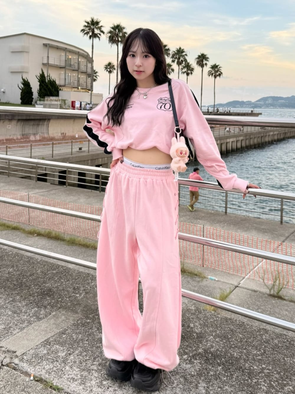 りなてぃ｜Amly Cityのスウェットを使ったコーディネート - WEAR