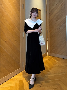 LEJA】配色アシンメトリービッグカラーベロアマーメイドシルエット