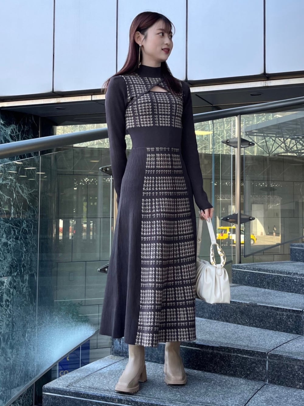 2WAYロングスリーブ千鳥柄フレアニットワンピースを使った人気