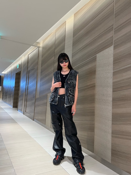 DIESEL GINZA SIXRINONNOさんのタンクトップを使ったコーディネート