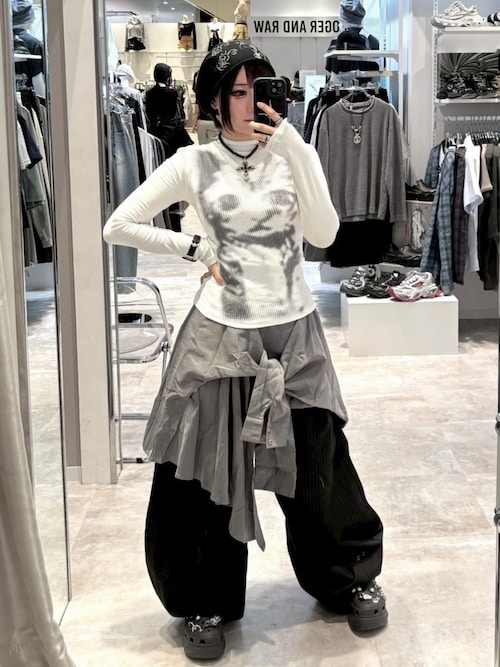 お気に入り数1万人突破！！】【Chikashitsu +】stripe tuck slacks