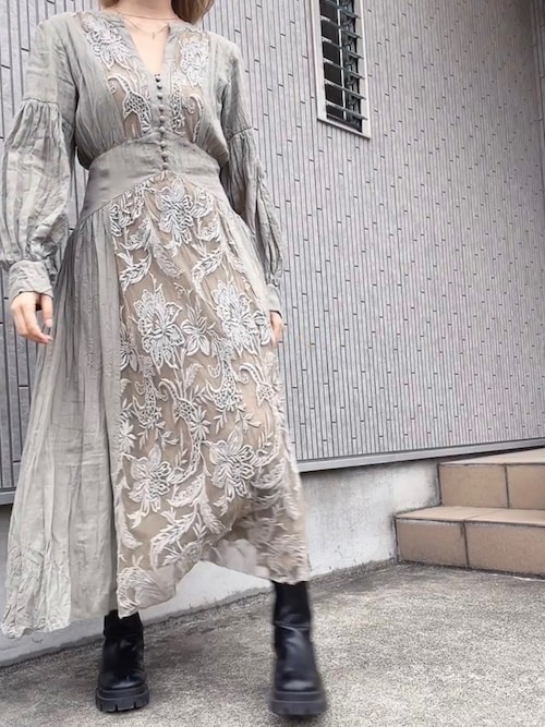 Ameri（アメリ）の「MEDI EMBROIDERY TULLE LACE DRESS（ワンピース