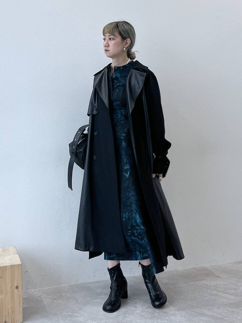 HARE（ハレ）の「フェイクレザーキリカエロングコート(HARE)（トレンチ