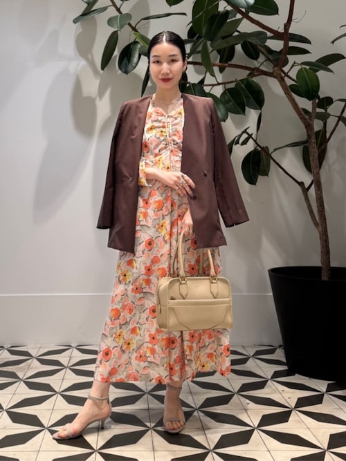 セール】スプリングフラワープリント ドロストギャザーワンピース