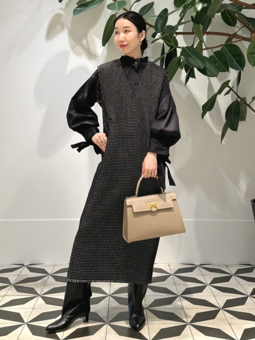 BALLSEY（ボールジィ）の「ワッフルツイード Vネックワンピース