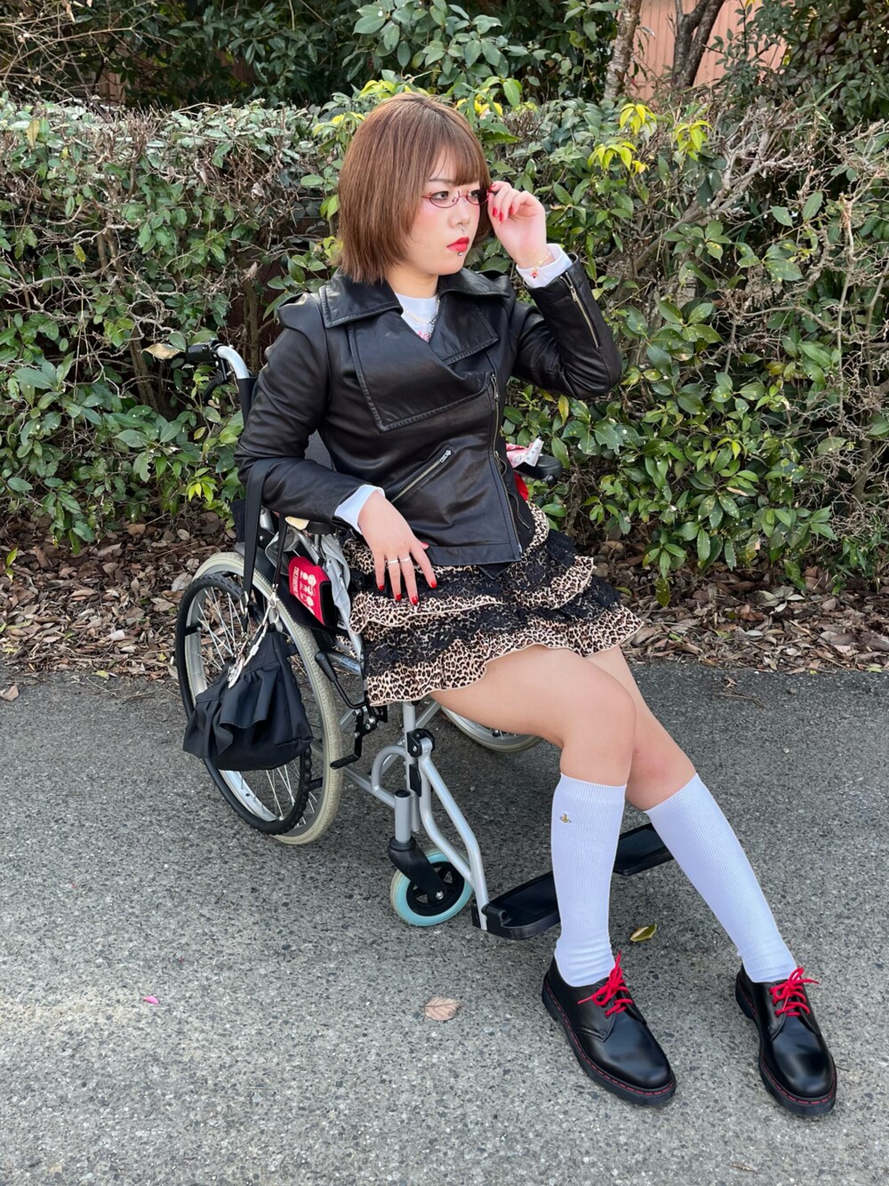 Vivienne Westwoodのライダースジャケットを使った人気ファッション