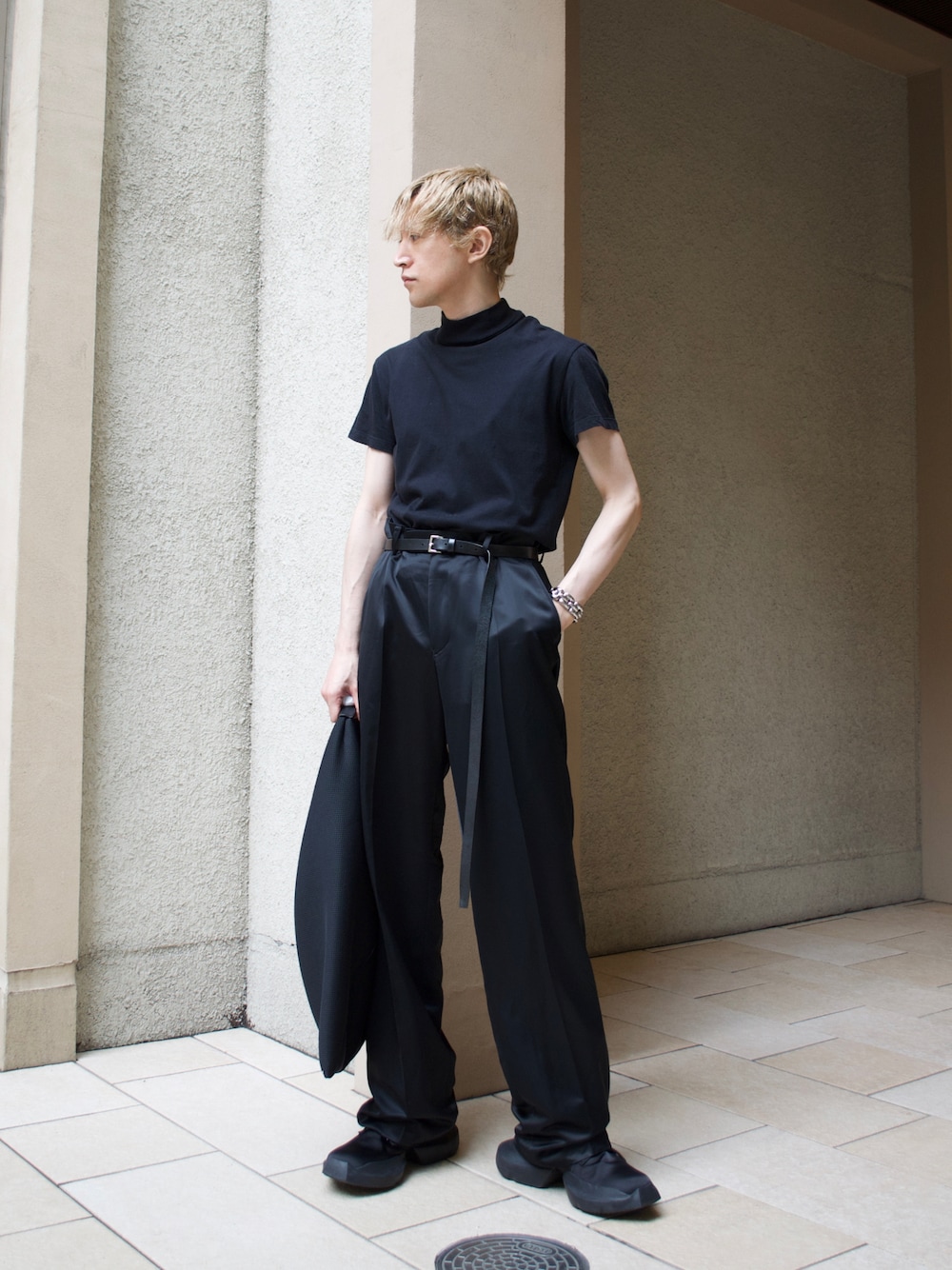 ドリスヴァンノッテン23aw 3連 ベルト スラックス 黒 未裾上 ドリス