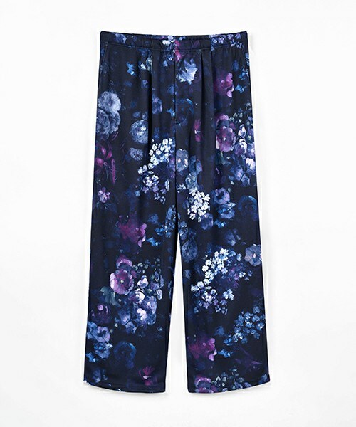 LAD MUSICIAN（ラッドミュージシャン）の「FLOWER 2TUCK TRACK PANTS