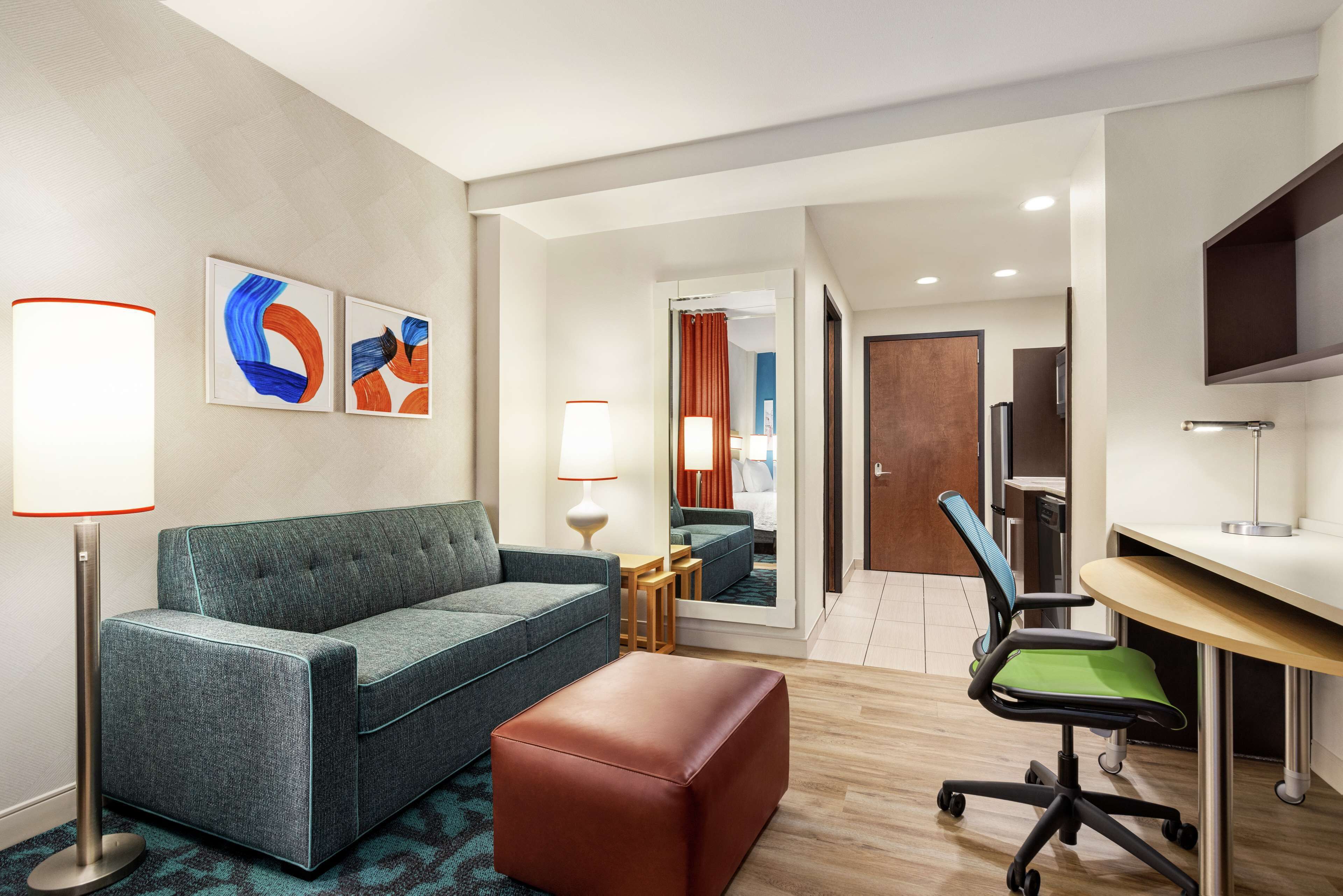 Home2 Suites by Hilton NY Long Island City Hotel - Easy Booking