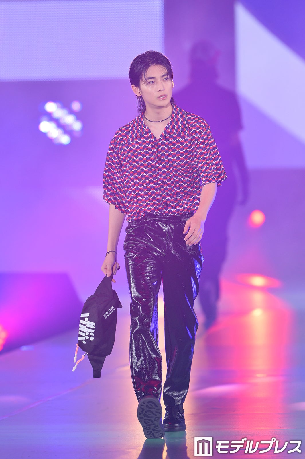 画像2/15) 高橋文哉、セクシーな舌ペロ＆ウィンクで会場悶絶