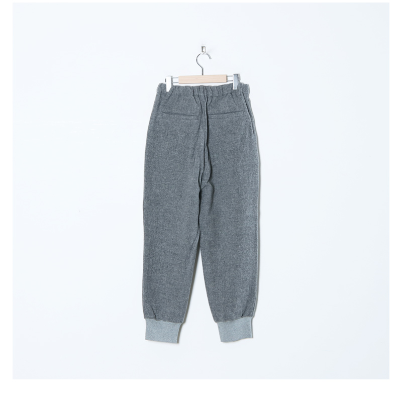 UNIVERSAL TISSU (ユニバーサルティシュ) ウールヘリンボン ジョガーPT