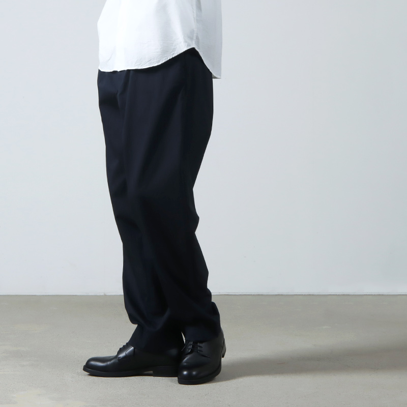 YAECA (ヤエカ) TUCK TAPERED PANTS C/N / タックテーパードパンツ