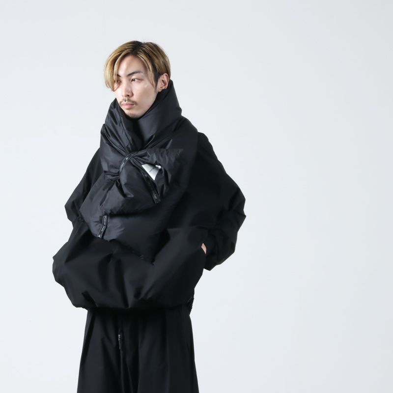 and wander (アンドワンダー) ripstop down muffler / リップストップ