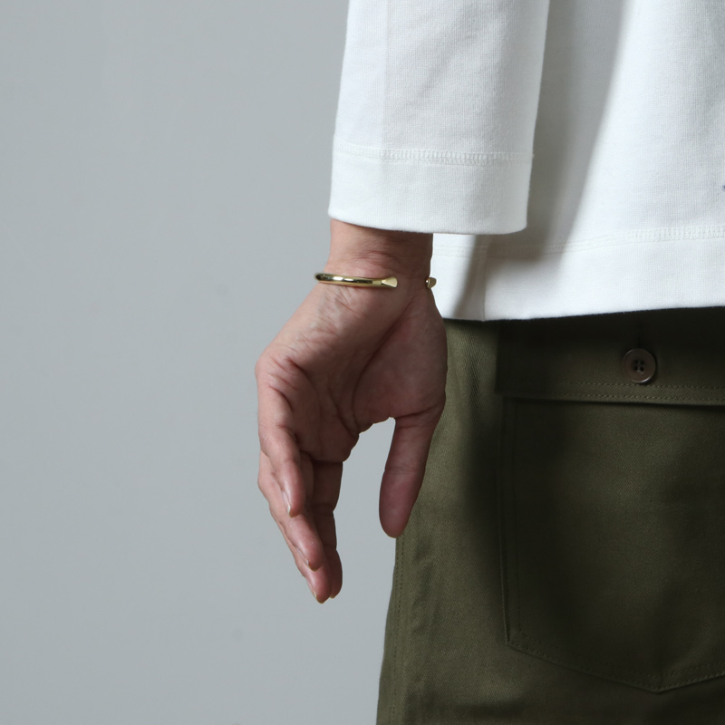 BRU NA BOINNE (ブルーナボイン) ソーラスバングル ブラス