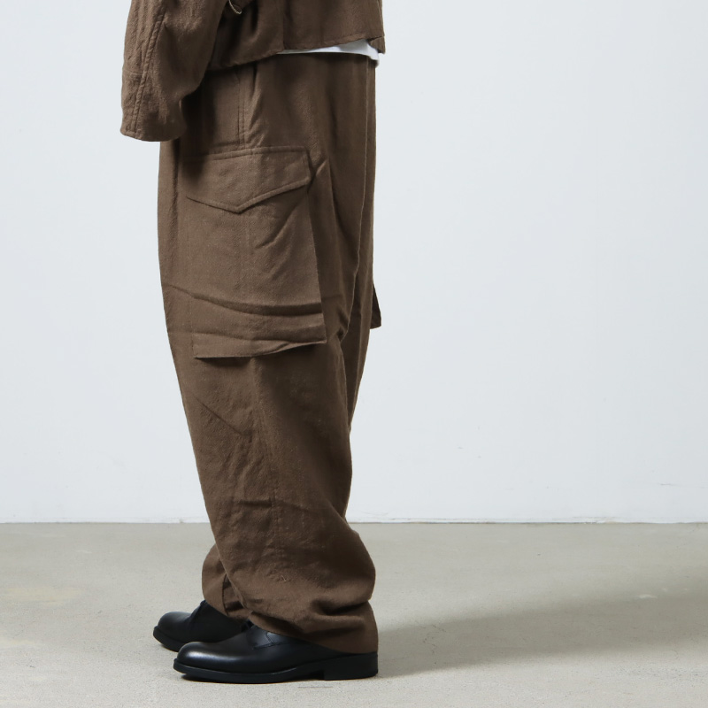 COMOLI (コモリ) KHAKI縮絨ウール 6Pパンツ