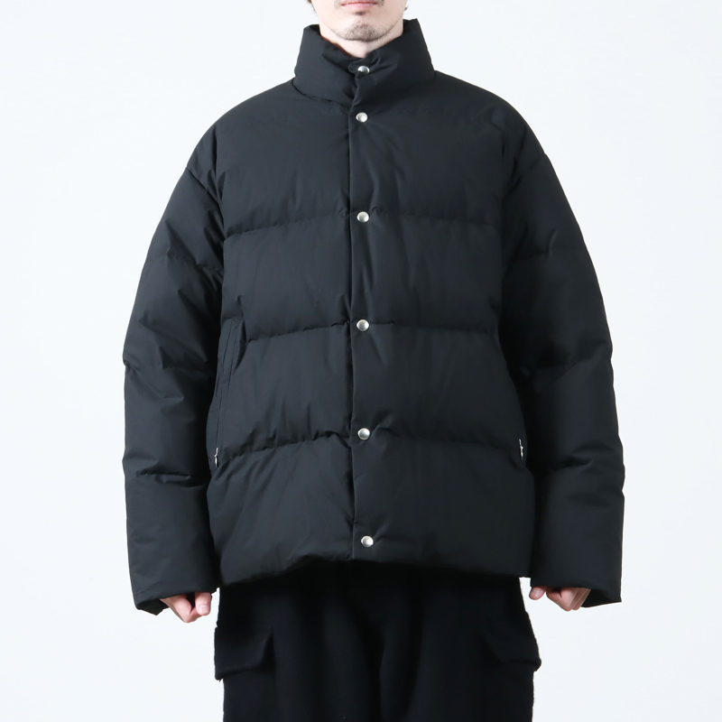 COMOLI (コモリ) コットンナイロン ダウン