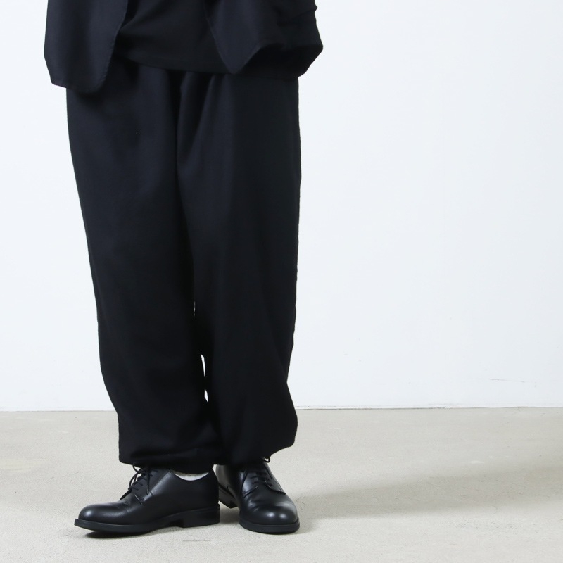 COMOLI (コモリ) カシミヤシルク 製品染ドローストリングパンツ