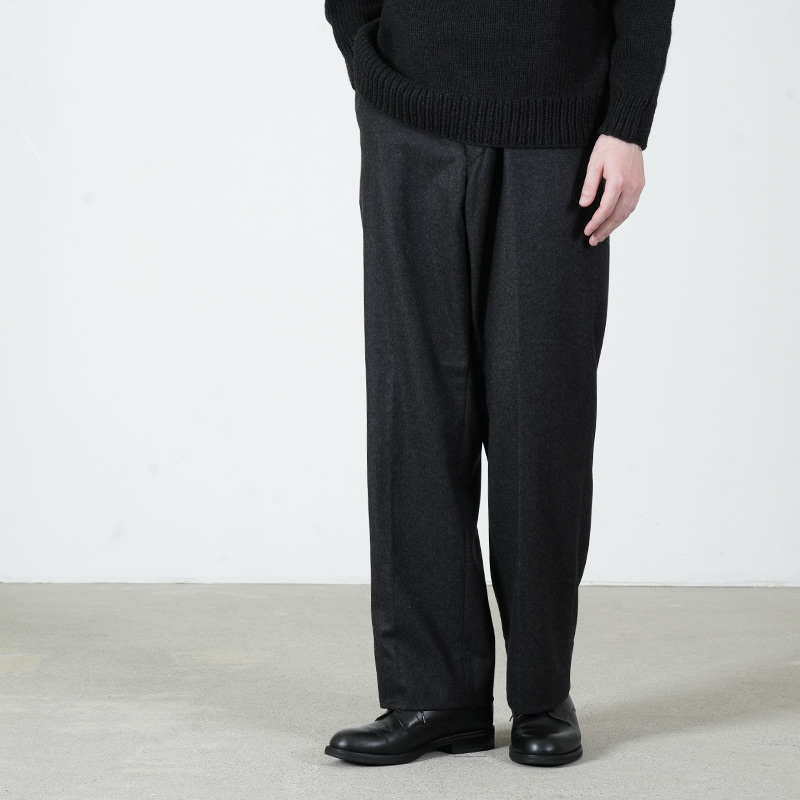 COMOLI (コモリ) ウールフラノ パンツ
