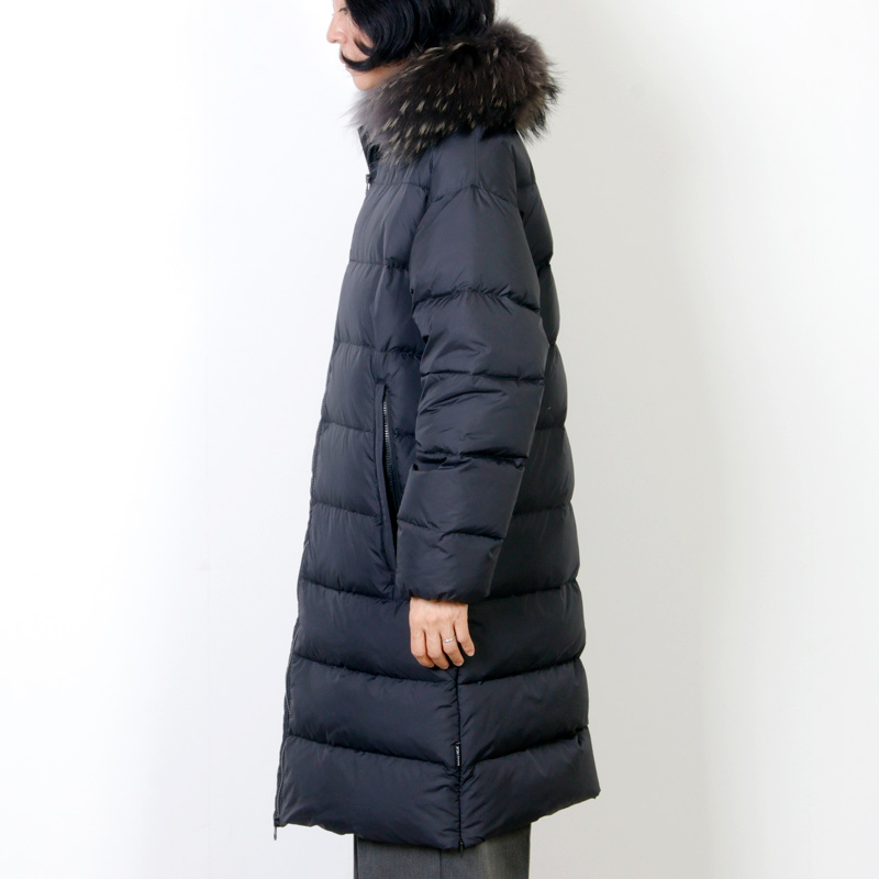 DUVETICA (デュベティカ) RHIANNON matte nylon / ラクーンファー