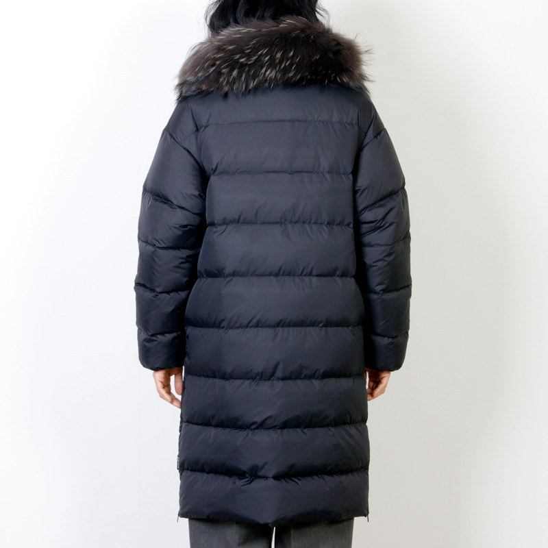 DUVETICA (デュベティカ) RHIANNON matte nylon / ラクーンファー