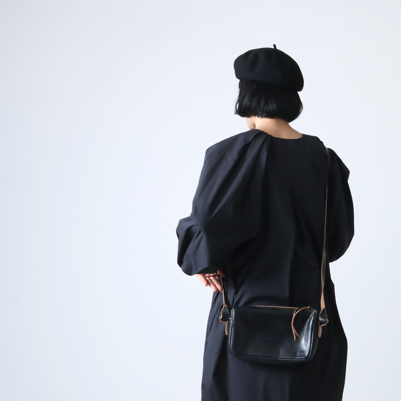 FERNAND LEATHER (フェルナンドレザー) Small Zip Shoulder Bag