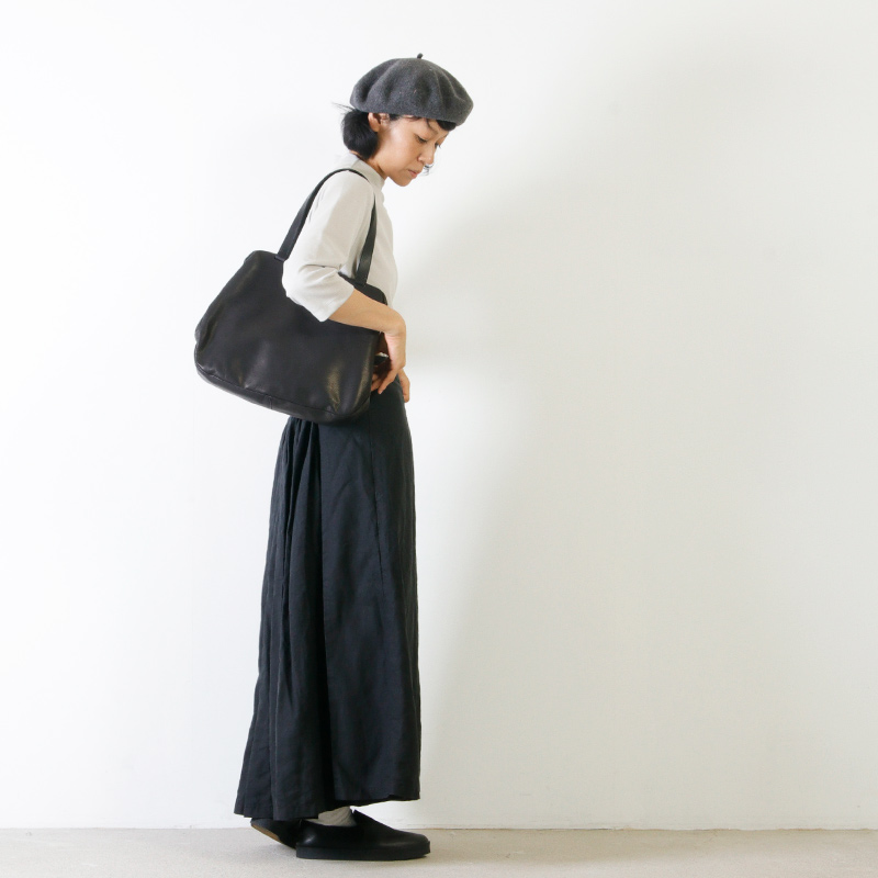 GARMENT REPRODUCTION OF WORKERS (ガーメントリプロダクションオブ