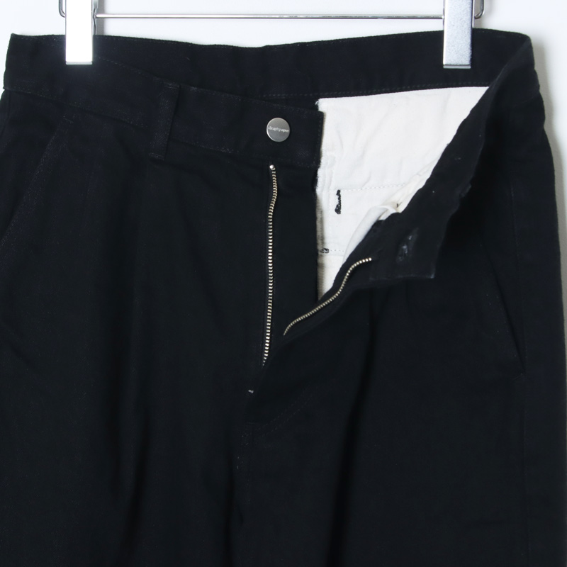 Graphpaper (グラフペーパー) Selvage Denim Two Tuck Pants ‐ INDIGO