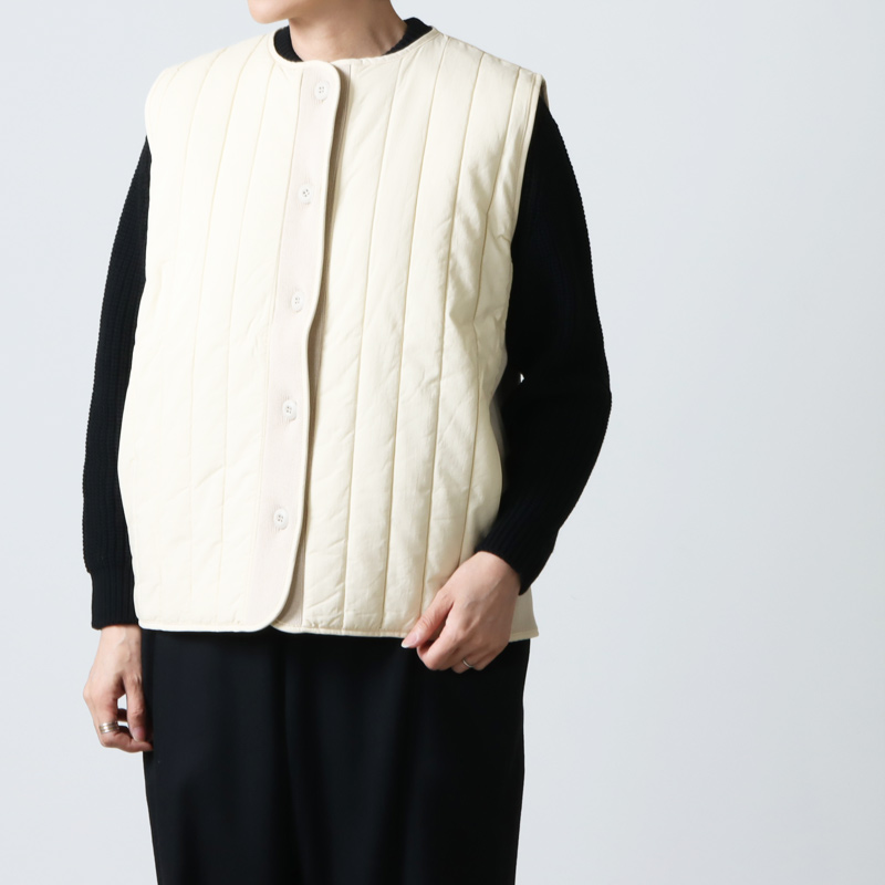 mao made (マオメイド) キルトxニット切替え中綿ベスト