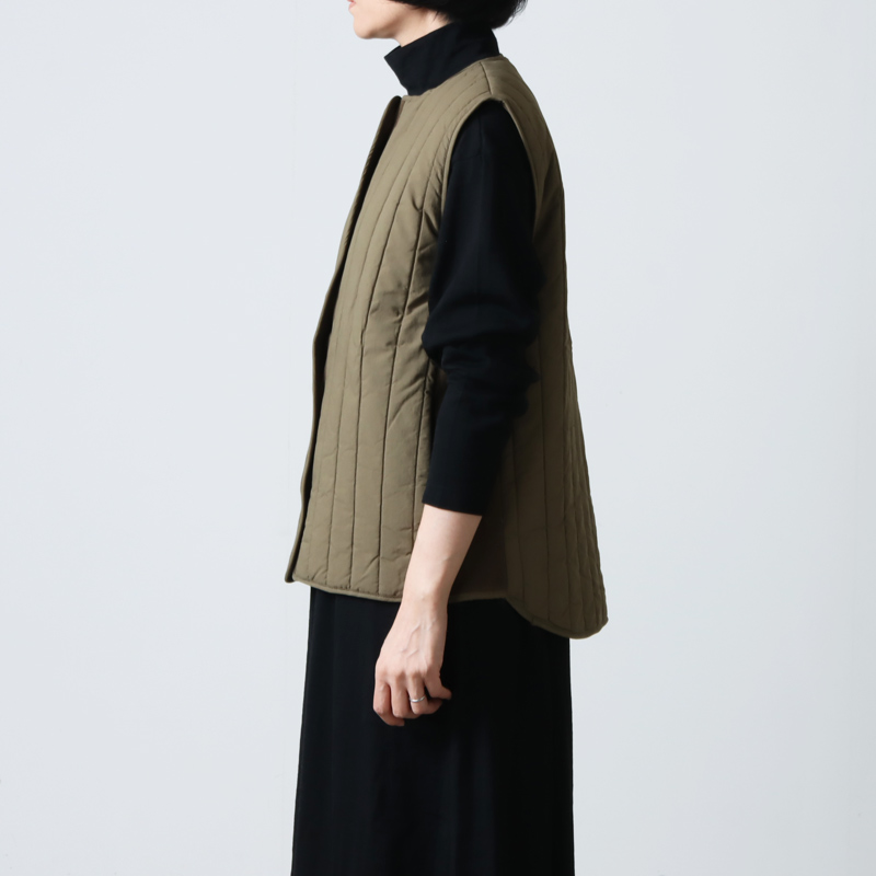 mao made (マオメイド) キルトxニット切替え中綿ベスト