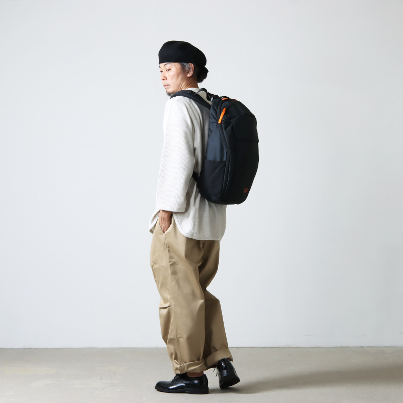 Mystery Ranch (ミステリーランチ) District 24 / ディストリクト 24