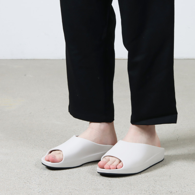 PPACO (パコ) LUX-2 / オープントゥ スライドサンダル