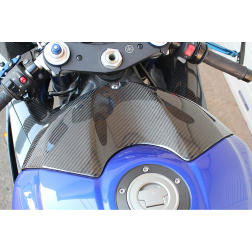 タンクトップカバー ドライカーボン 平織艶あり - バイク