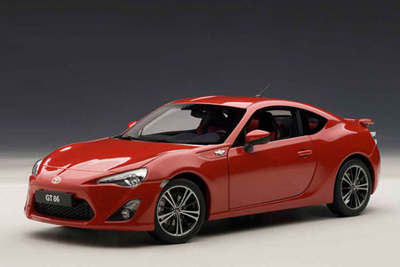 ダイキャスト・モデルカー 1/18 トヨタ GT86 ライトニングレッド(欧州