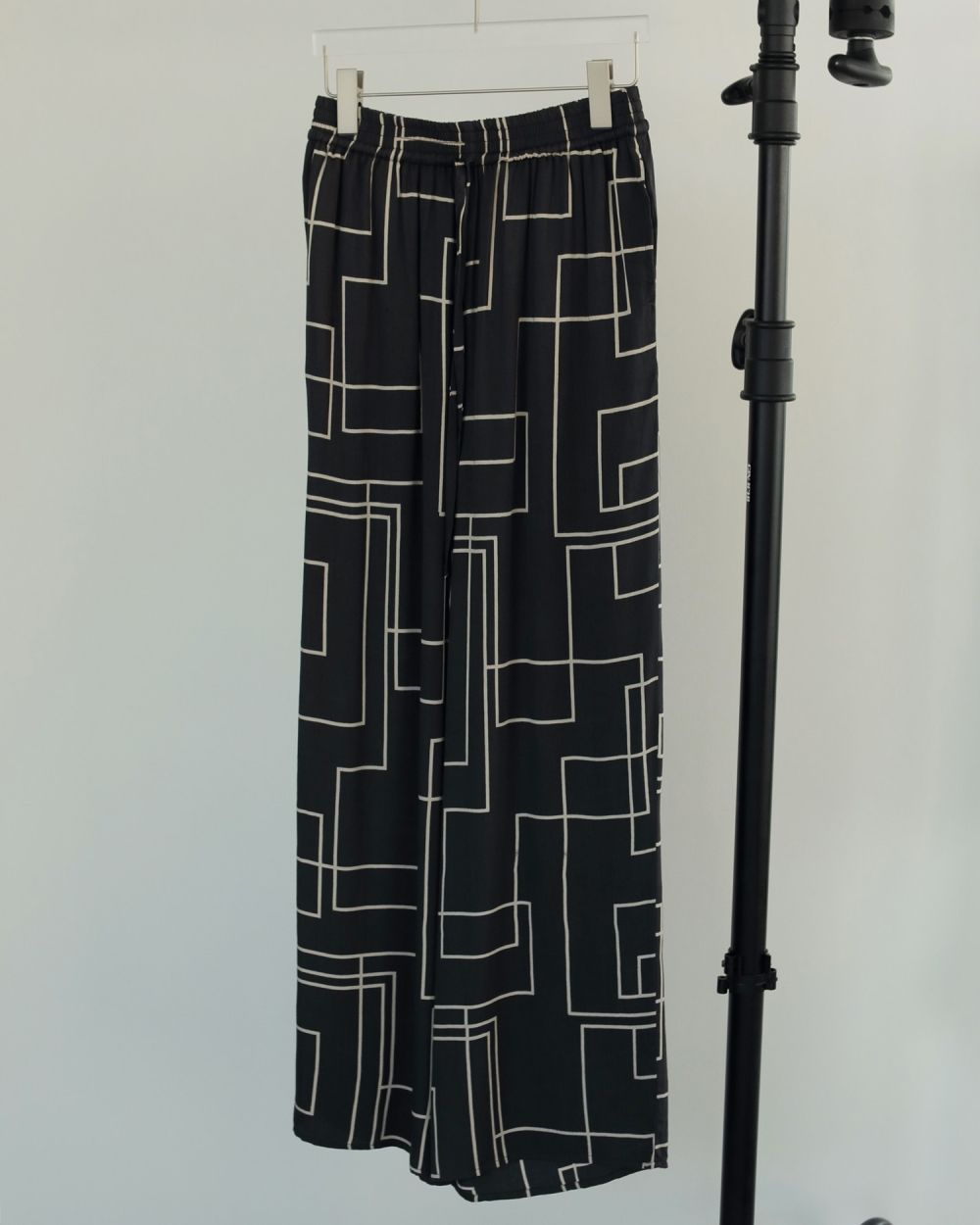 ànuke online store（アンヌーク） / Geometric Easy PantsGeometric