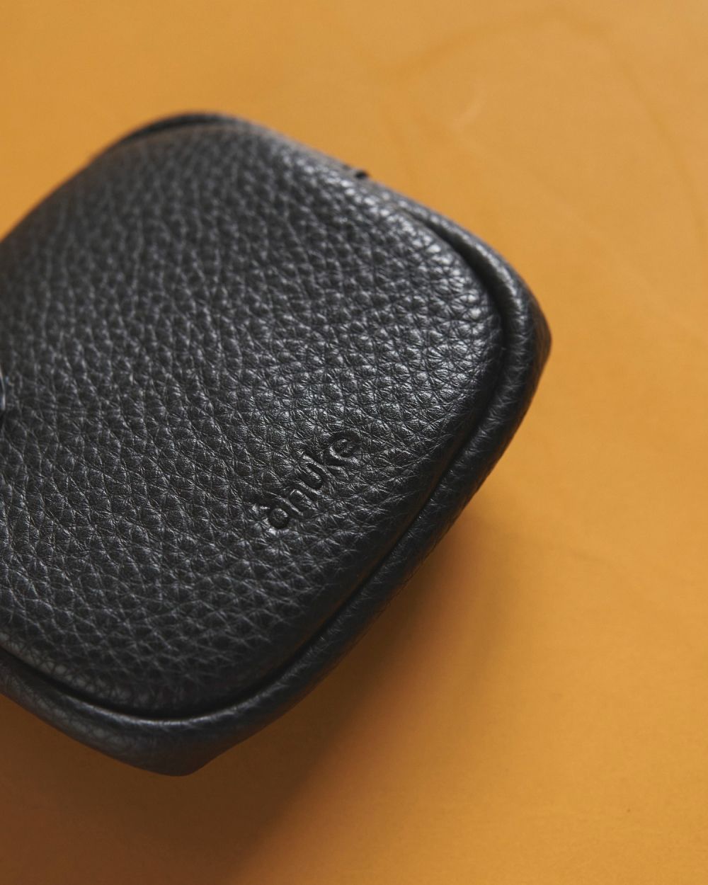 新品タグ付き】anuke アンヌーク エコレザーウエストポーチ ブラック