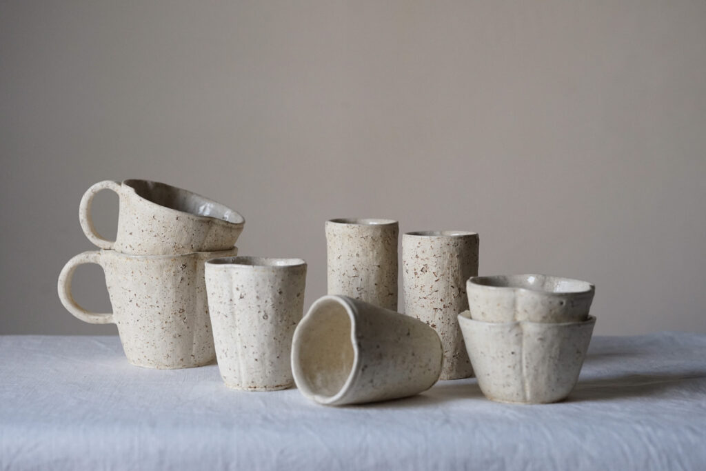 入手困難 内田京子作 手捻りカップ 入手困難 内田京子作 手捻りカップ