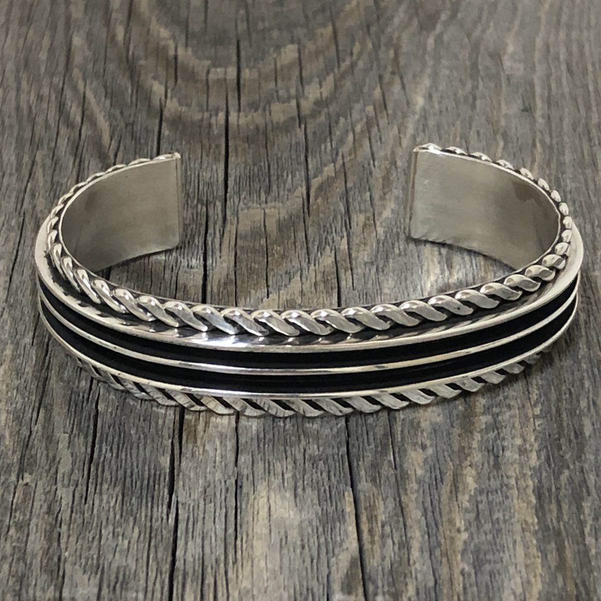 新品 TOM HAWK トムホーク ツーライン バングル ナバホ族 Navajo