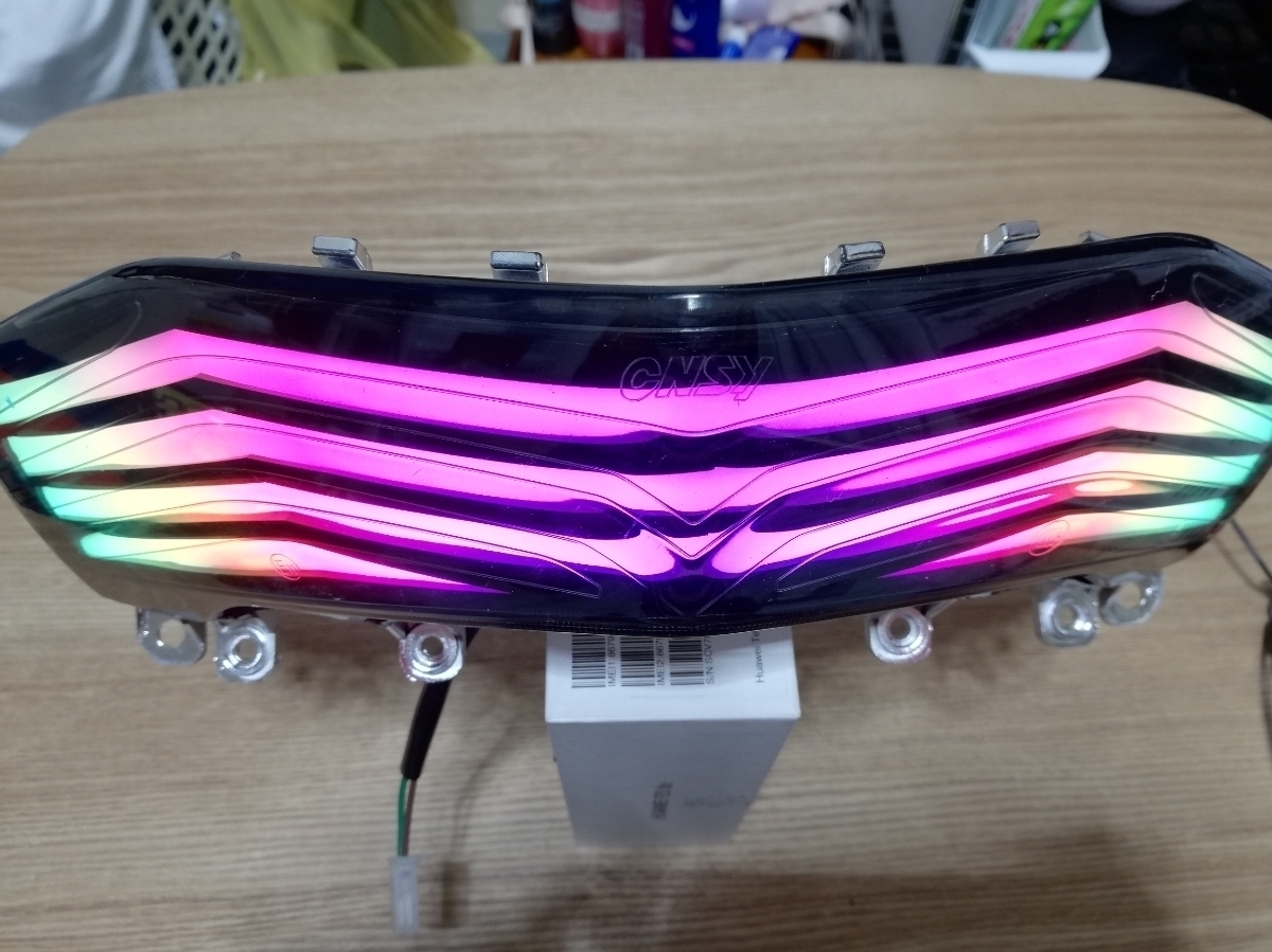 シグナスX 社外ファイバーテール シーケンシャル＆7色レインボー 3型