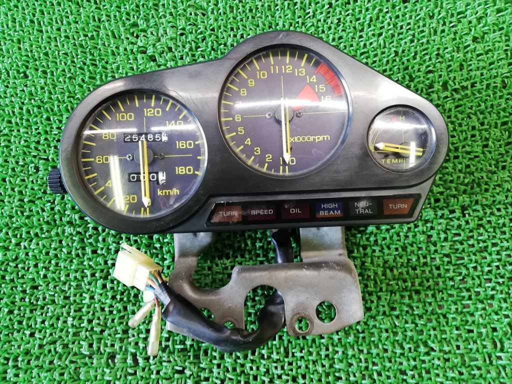 cbx400fホワイトメーターacp滅多に出ないと思います。当時物！ cbx400f