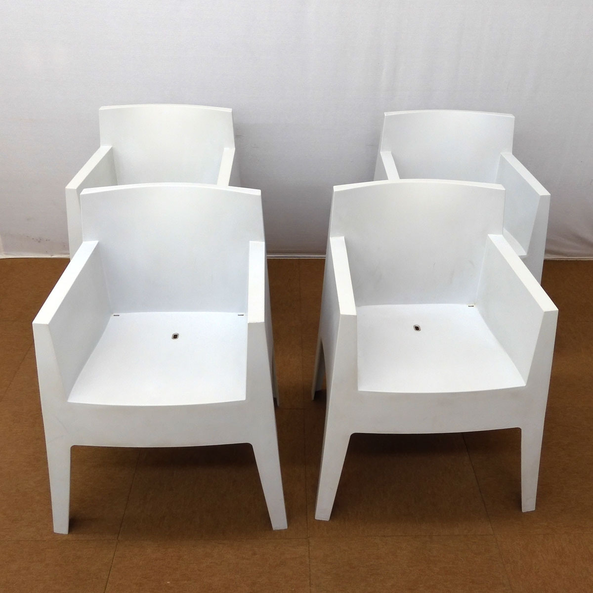ドリアデ トイチェア ホワイト 3脚 まとめて スタッキングチェア