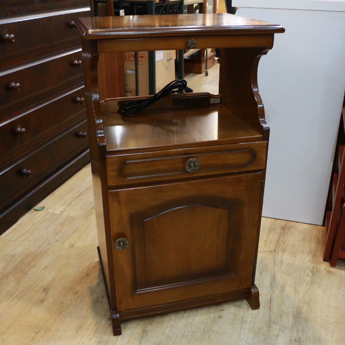 karimoku カリモクコロニアル 台/FAX台/チェスト 【公式通販】