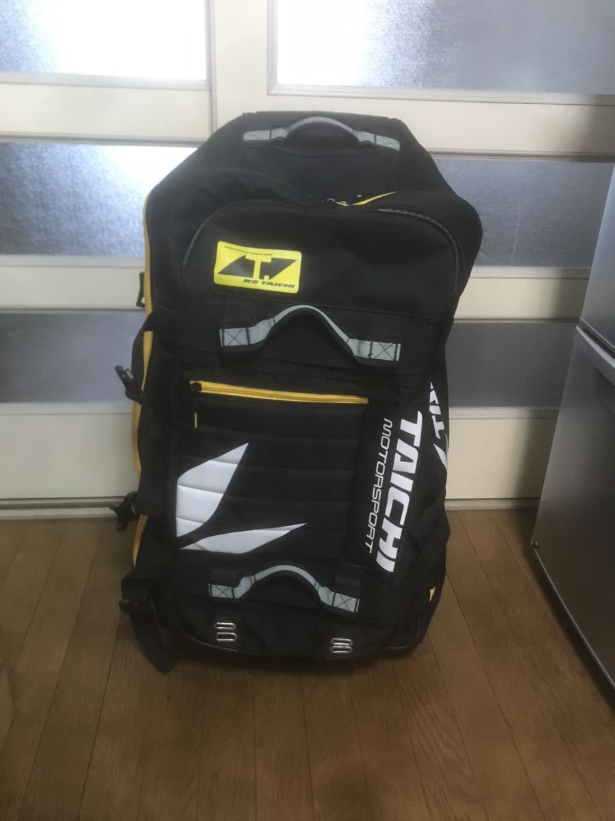 RSタイチ RS TAICHI ホイールドギアバッグ キャリーバッグ レーシング