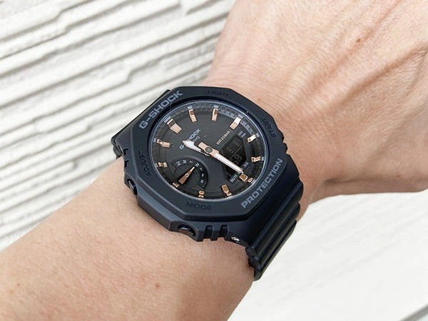 カシオ 恋人たちのGショック ペアウォッチ G-SHOCK GM-2100B-3AJF GMA