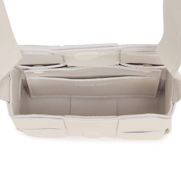 ボッテガヴェネタ ショルダーバッグ ミニ カセット クロスボディ