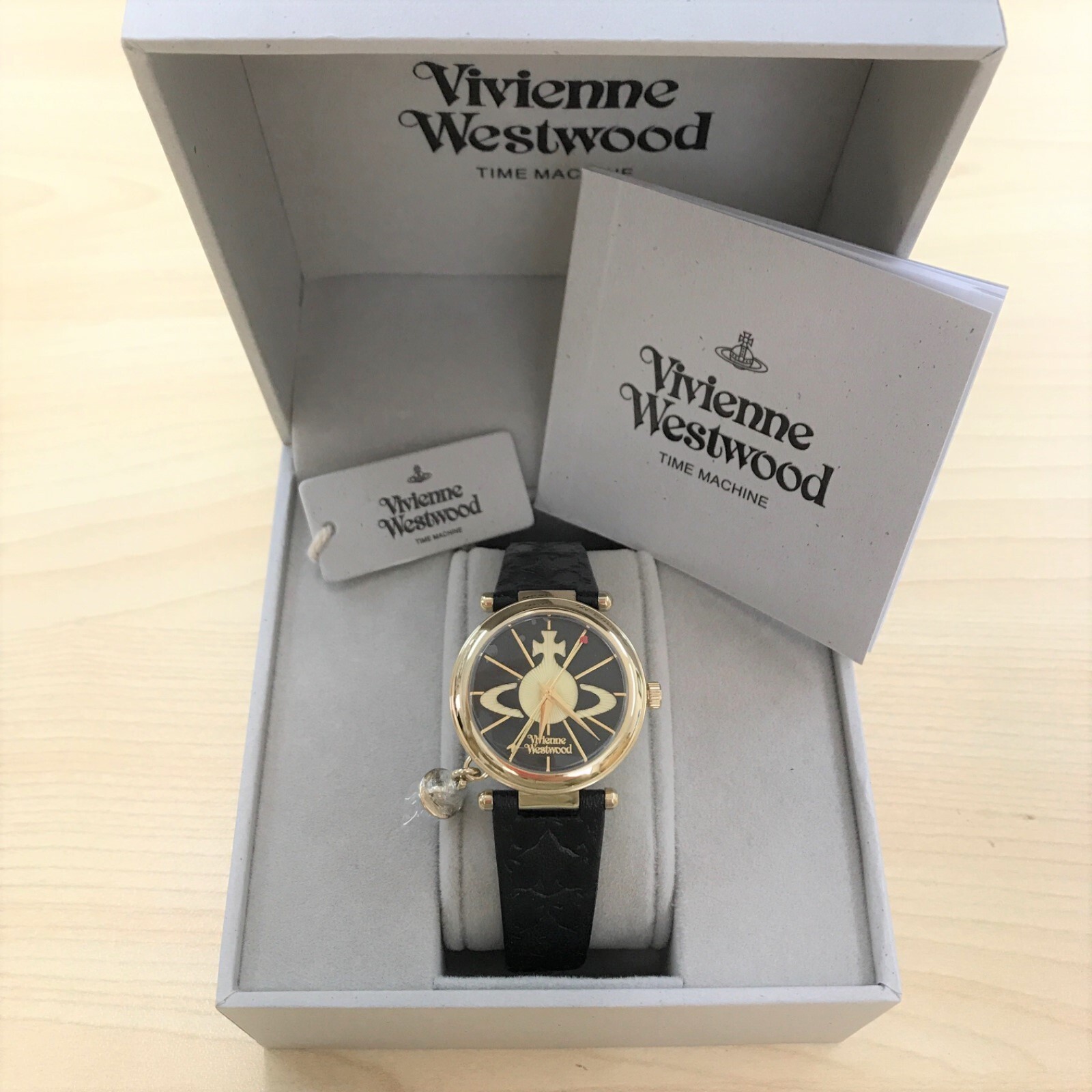 ラッピング無料・ショッパー付属】Vivienne Westwood 腕時計