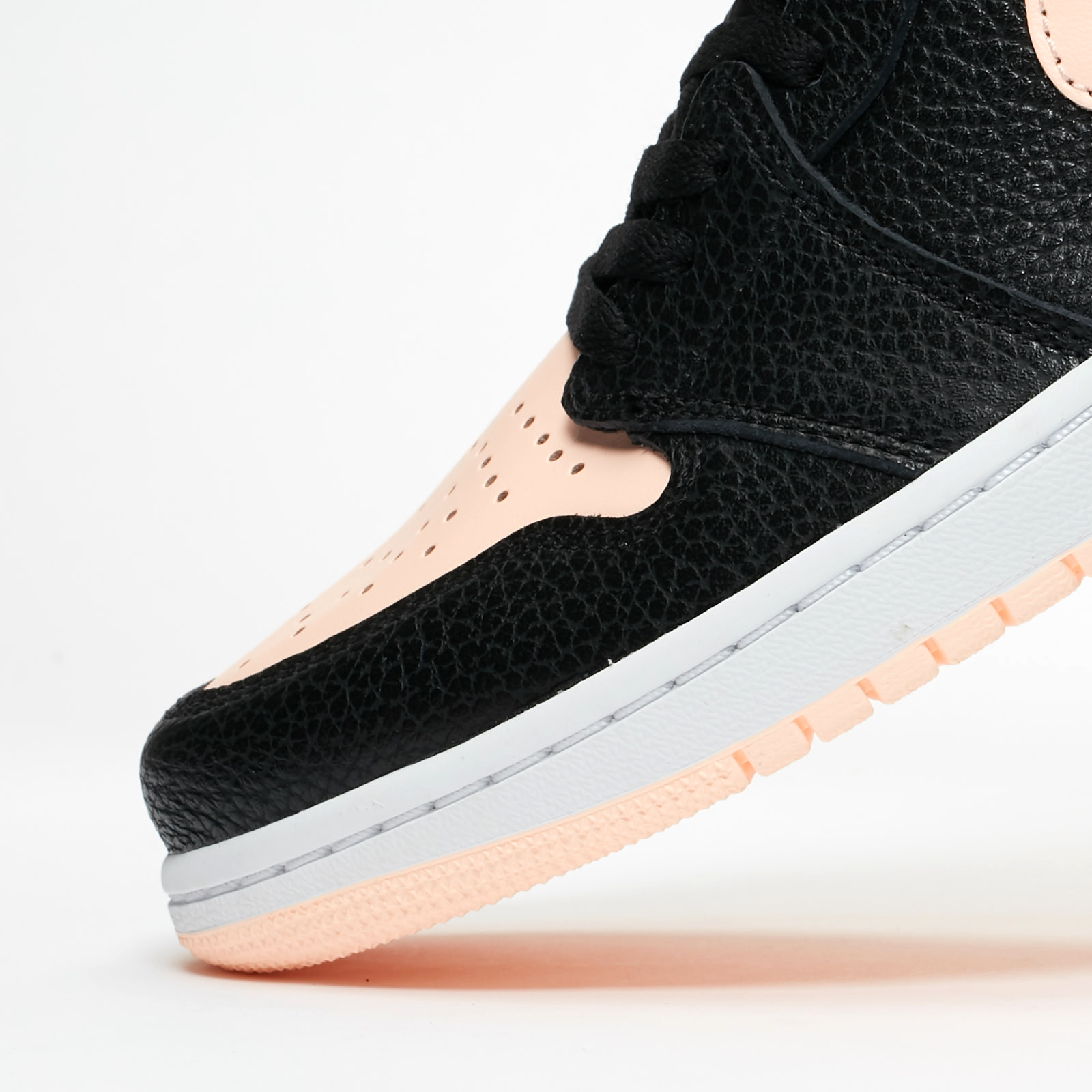 ナイキ エア ジョーダン 1 レトロ ハイ オリジナル NIKE AIR JORDAN 1