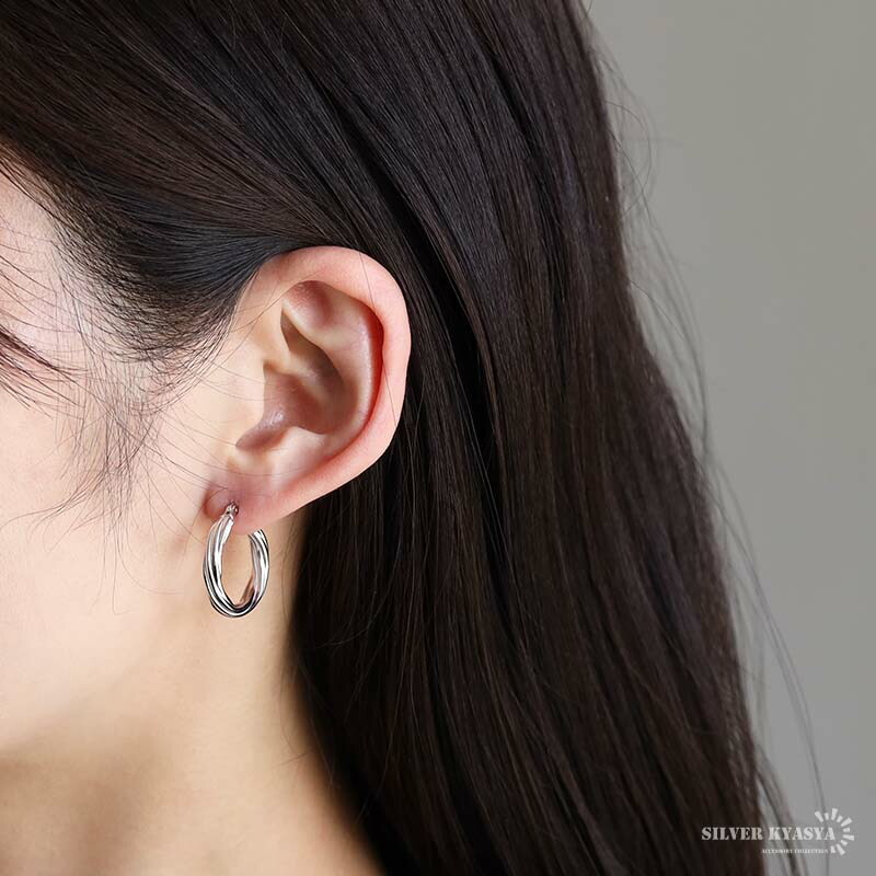 シルバー925 ツイストピアス フープピアス レディース 可愛い シルバー